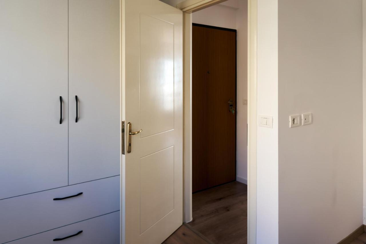 Central Beach Apartment ซารานเดอ ภายนอก รูปภาพ