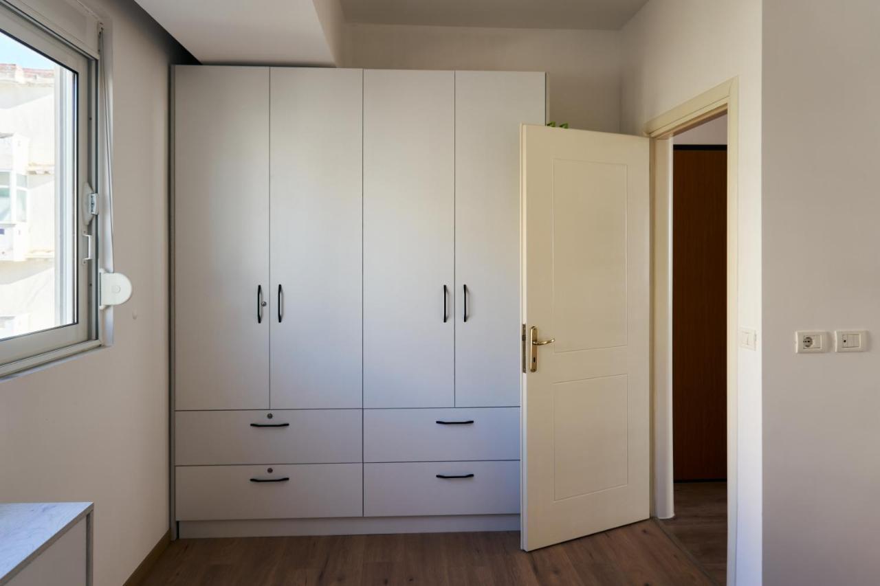 Central Beach Apartment ซารานเดอ ภายนอก รูปภาพ