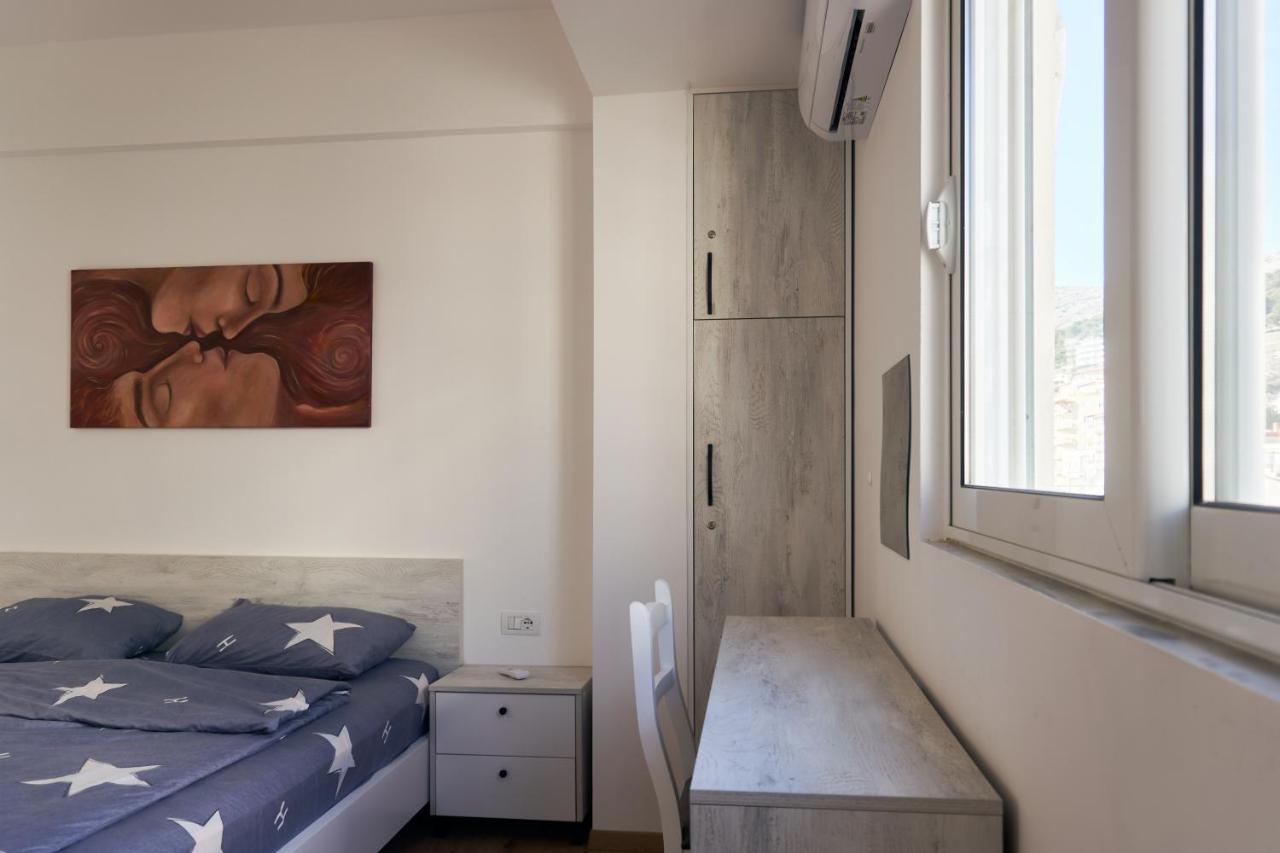 Central Beach Apartment ซารานเดอ ภายนอก รูปภาพ